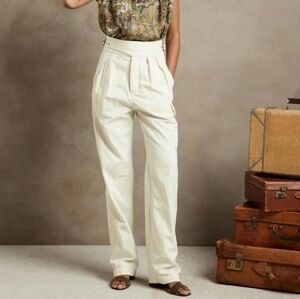 NWOT Banana Republic Heritage Explorer Pant in Tan